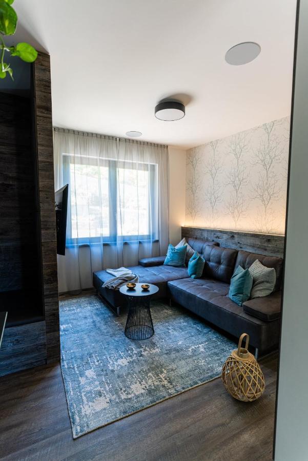 Dimensione Armonica - Elegance And Comfort Among Lakes And Hills Comabbio Bagian luar foto